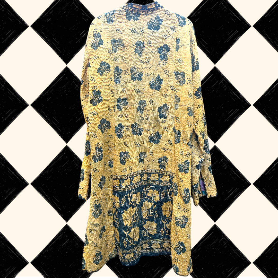 Vintage 90’s Lightly Quilted Duster Coat - size Medium