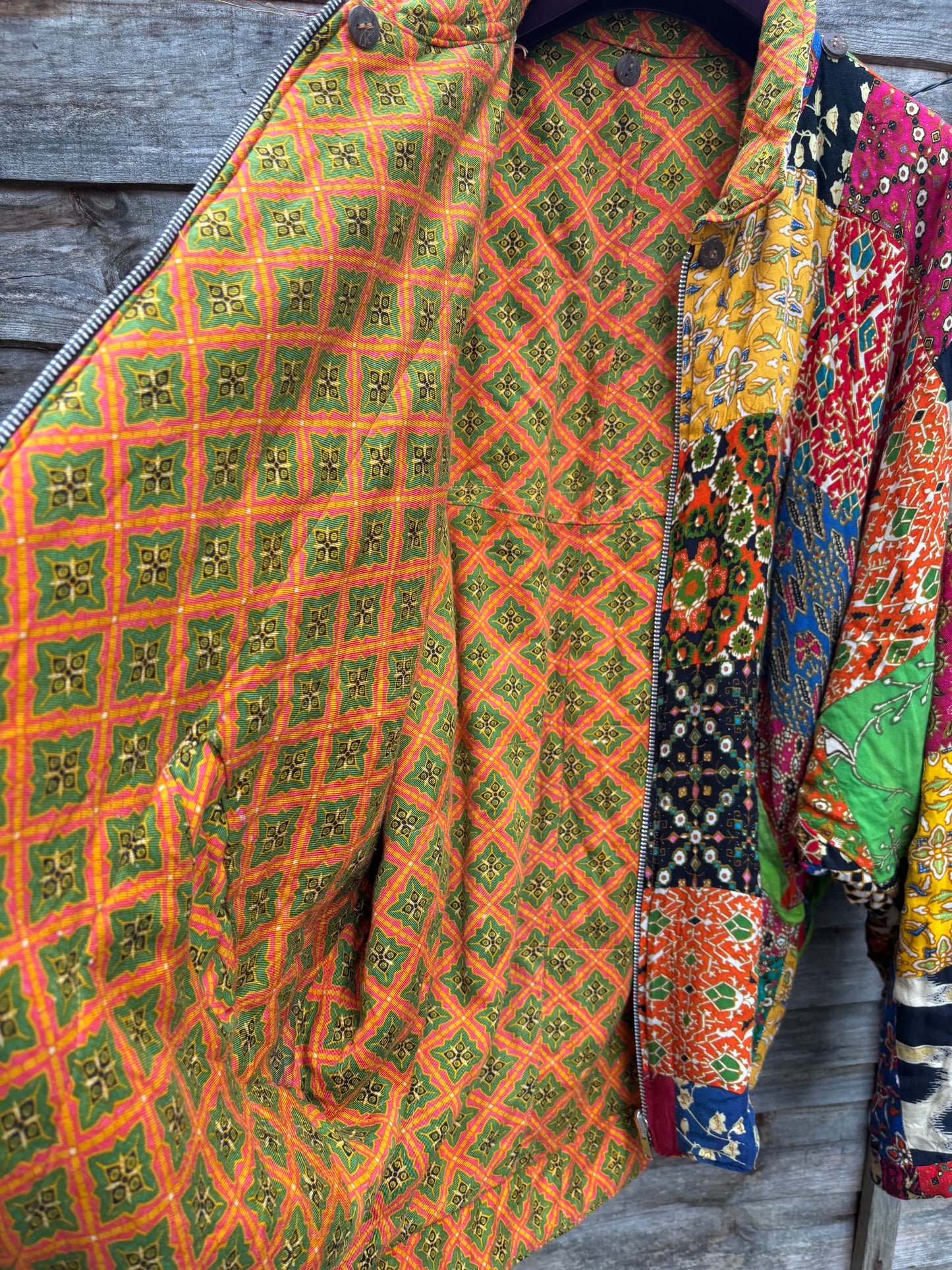 Amazing Vintage Jacket - Free Size