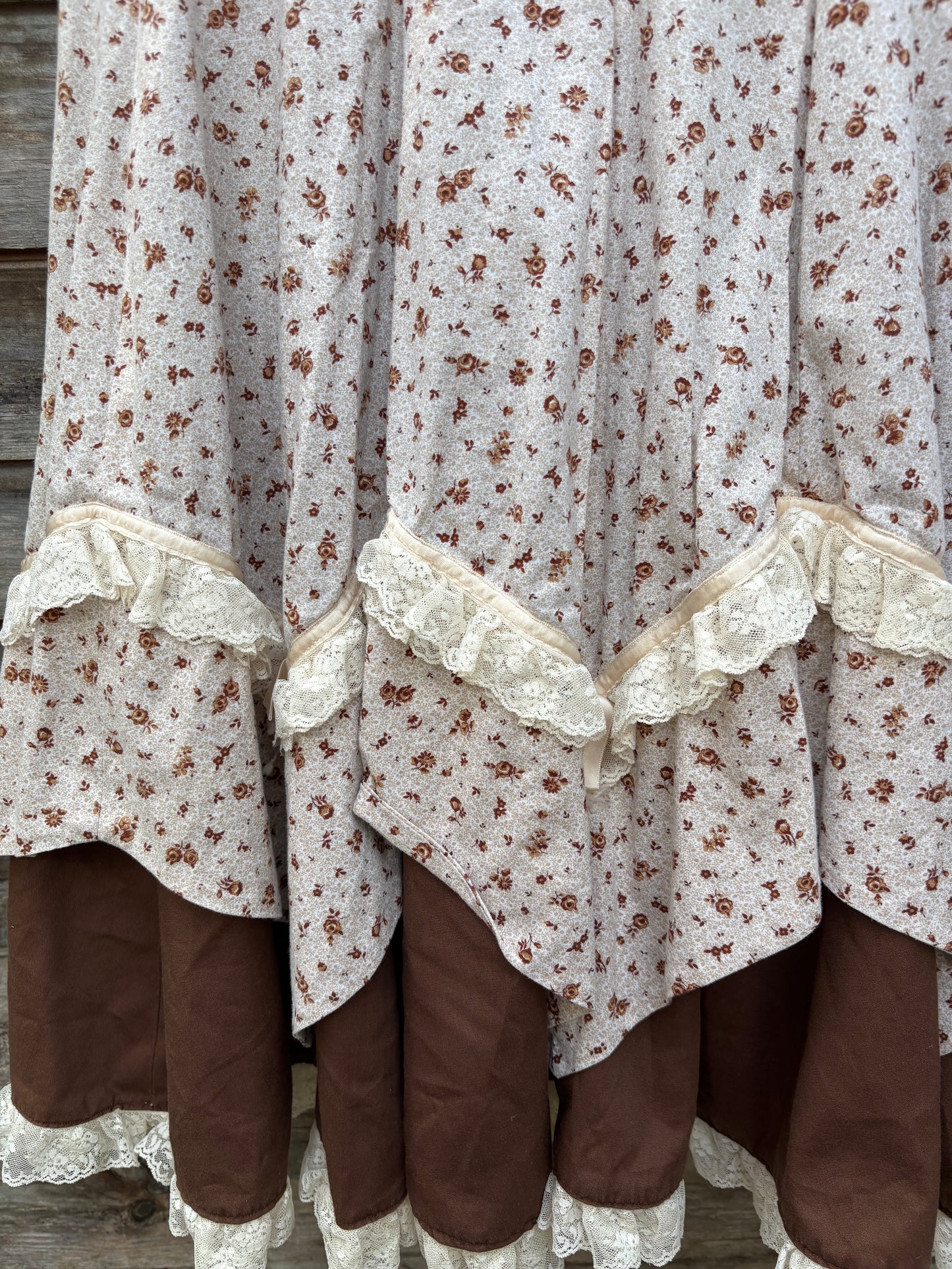 Vintage 70’s Brown and White Lace Dress - size 10-12 fit