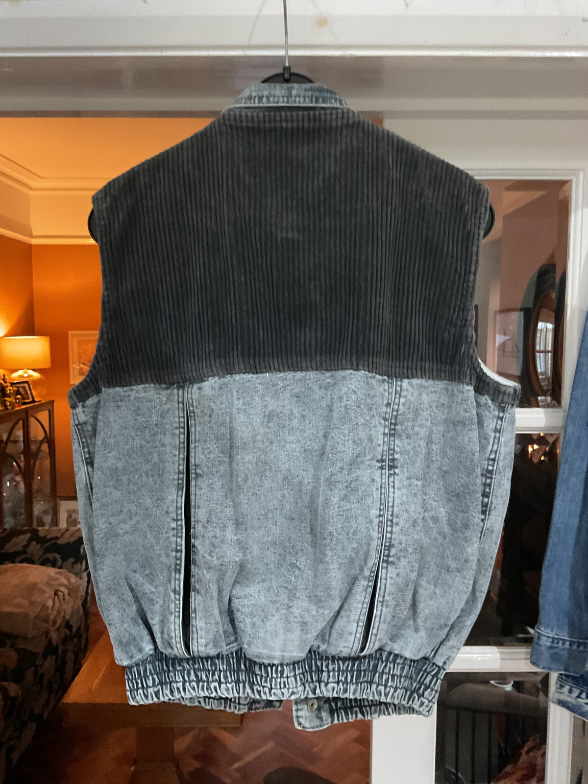 Vintage 90’s GUESS waistcoat - Medium up to 14 fit