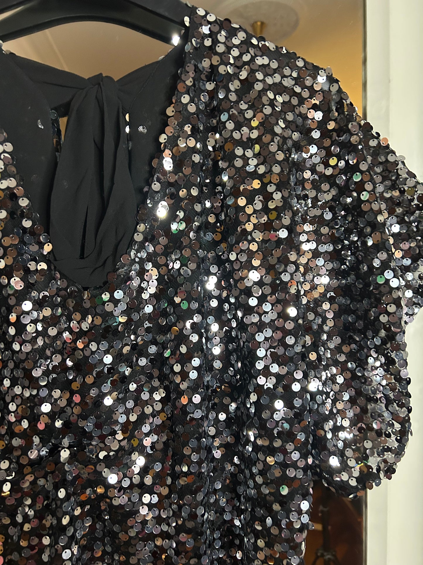 Vintage 90’s Silver Black Super Sparkle Top - size Medium (10-16 fit)