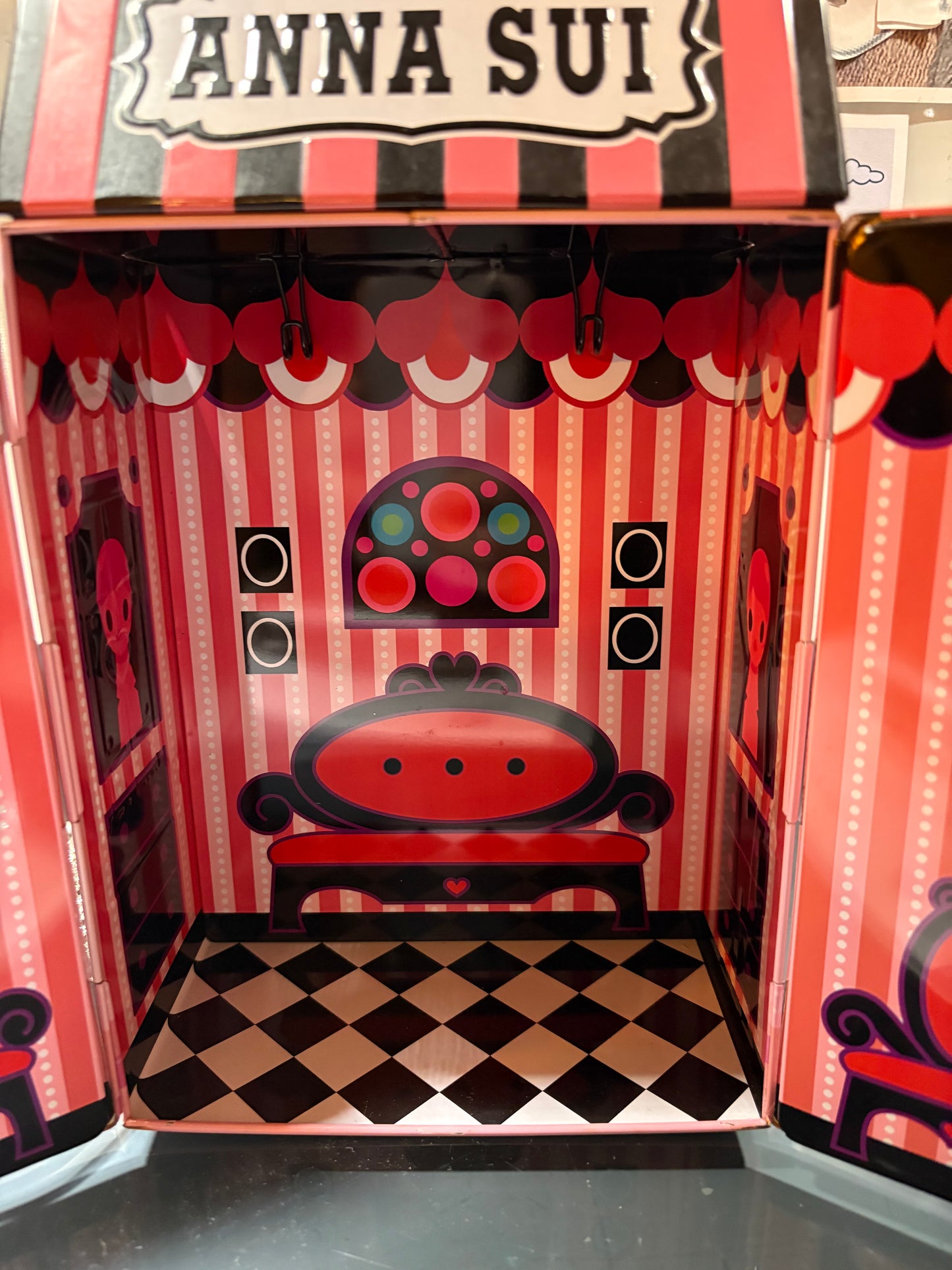 Anna Sui - amazing trinket box. (Rare - originally a fragrance box)