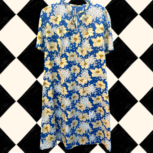 Vintage 60’s Floral Cotton Dress - size 10-16 fit (medium)