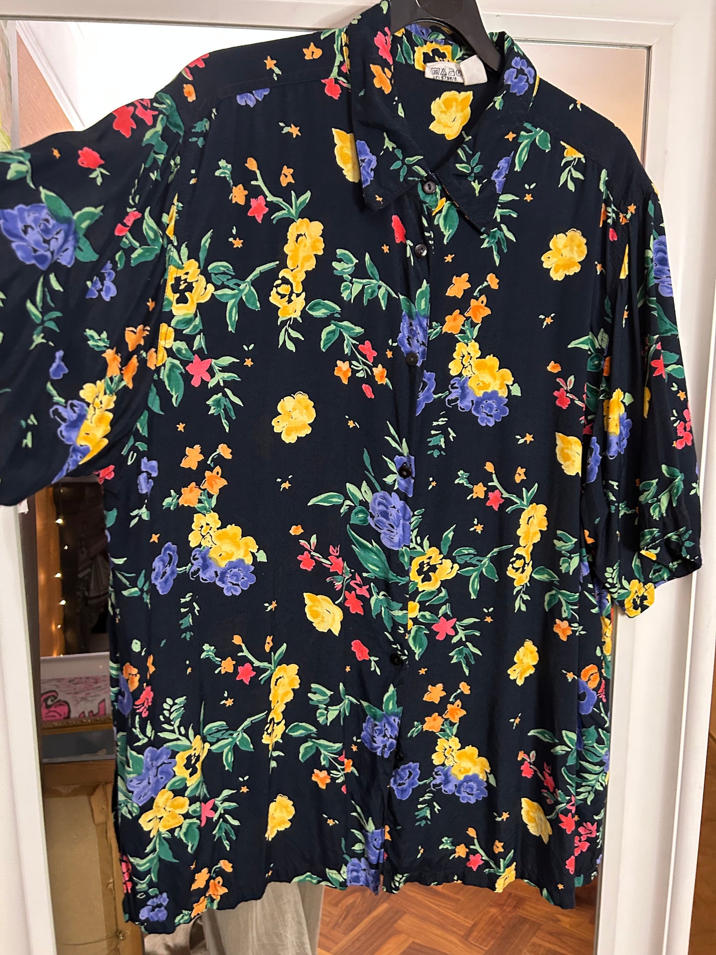 Vintage 80’s floral shirt - up to 16 fit