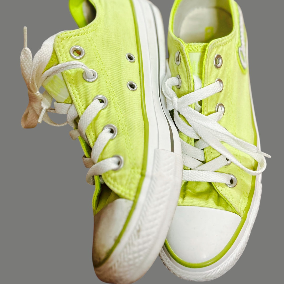 Converse Neon Yellow with appliqué detail - size 38 (5)