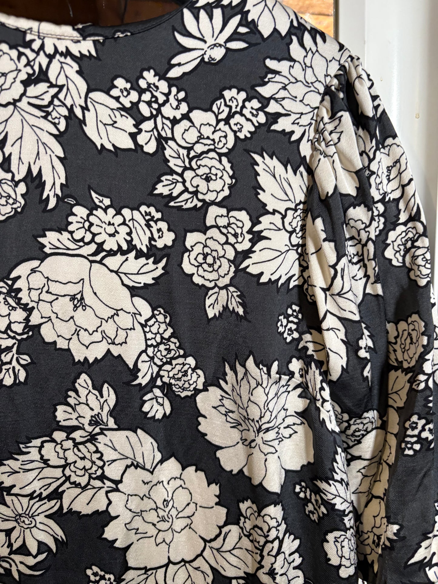 ARKET, amazing monochrome floral dress - size 12-14 fit